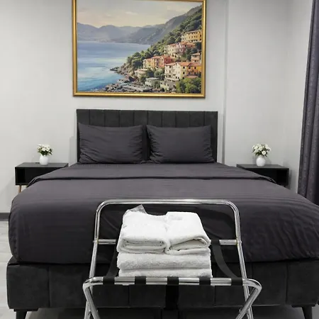 Hotell D'east 3*